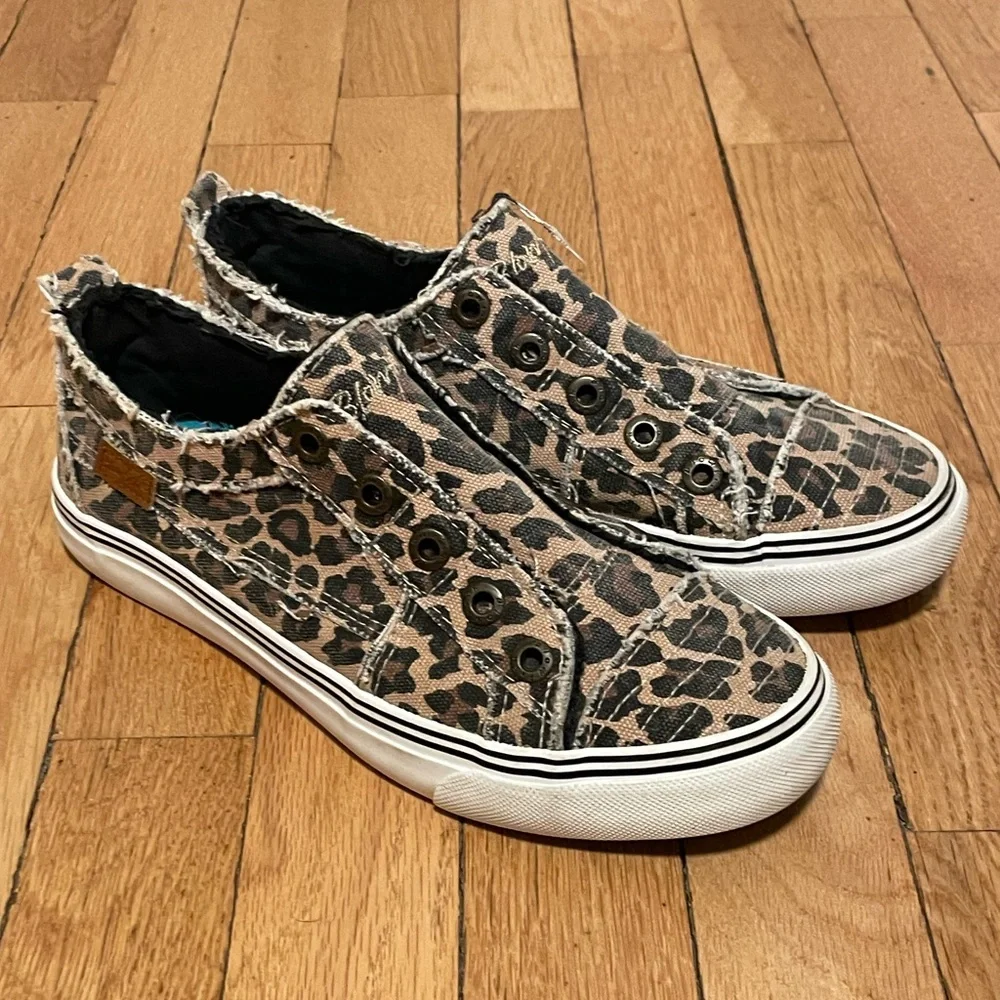 Blowfish Malibu Leopard Print Distressed Canvas Sneakers Women’s 8.5 - Picture 9 of 9